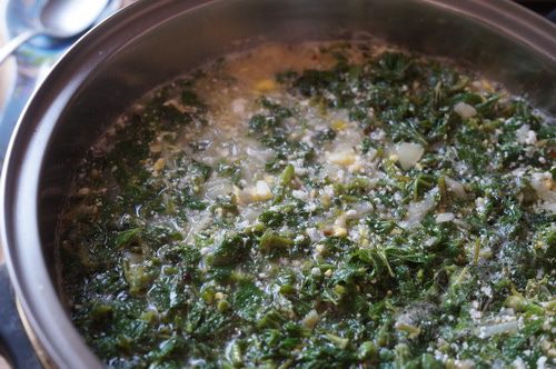 Зеленый борщ с крапивой 