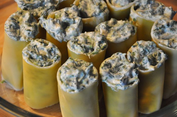 Каннеллони с креветками и шпинатом