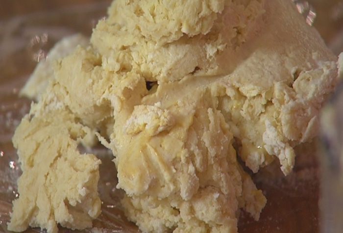 Пирожки с красной рыбой и рисом 