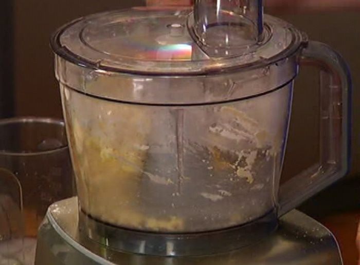 Киш с семгой и шпинатом