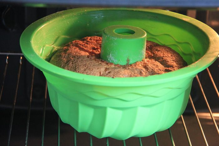 Бразильский кукурузный пирог с сыром (Bolo de Fubá Cremoso)