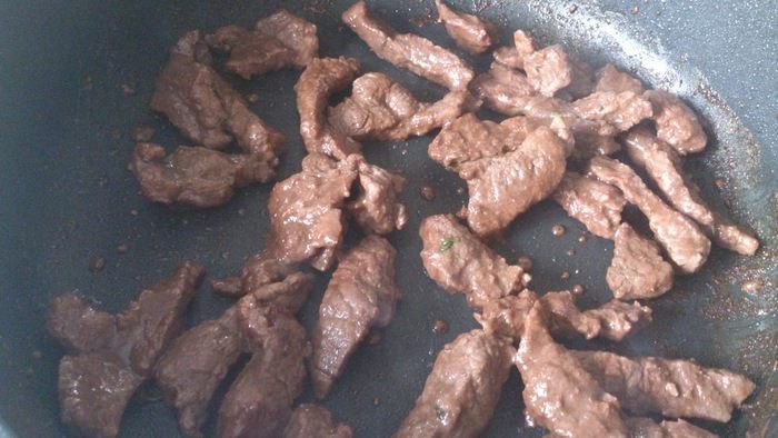 Говядина с апельсинами и перцем