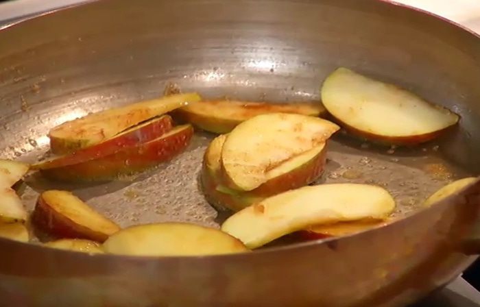 Гречневая каша с фруктовой заправкой 