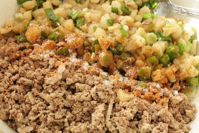 Куриные зразы с печенью и яблоками