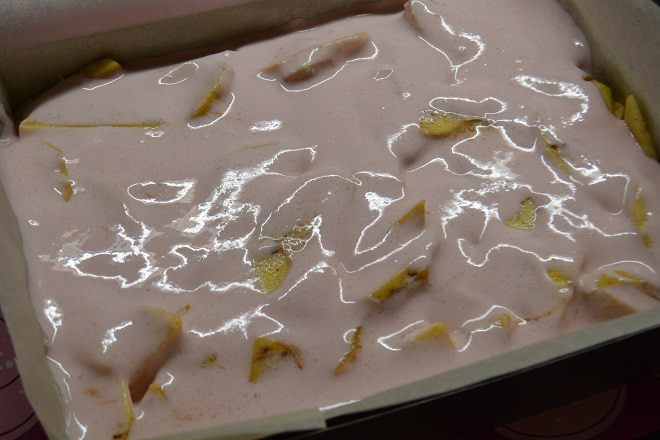 Пляцок «Яблоки под кисельным небом»