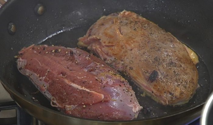 Утиные грудки с абрикосами