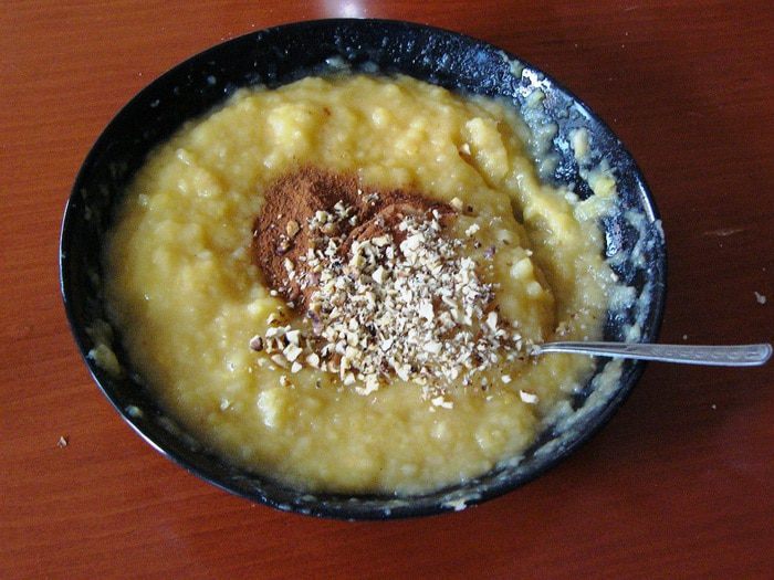 Десерт из печеных яблок с молочным киселем