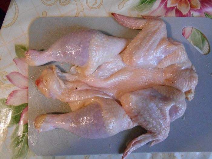 Запеченная блинная курочка с двумя начинками