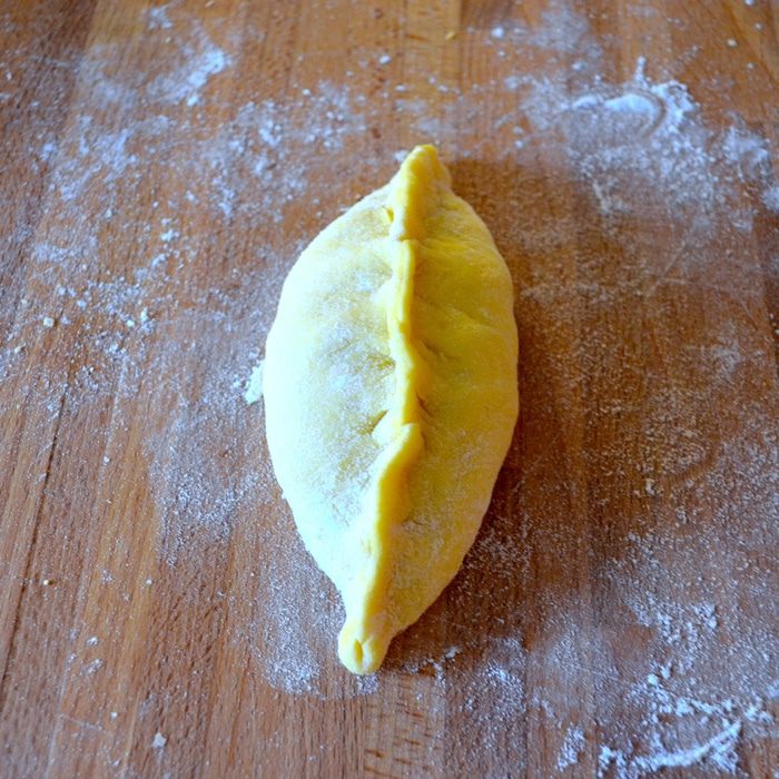 Пирожки духовые с тунцом