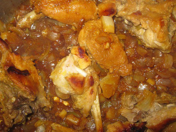 Кролик в апельсиновом маринаде с оливками