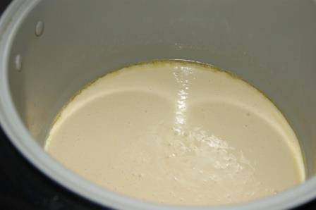 Клафути с вишней и клюквой в мультиварке