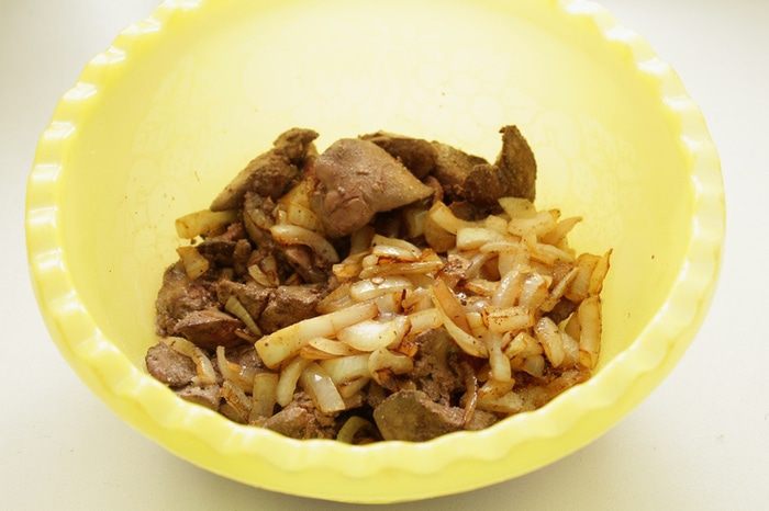 Кекс печеночный с сыром