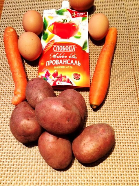 Праздничный мясной салат
