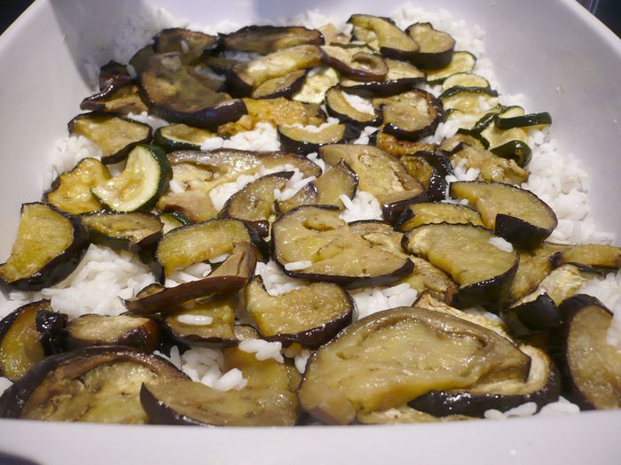 Рис с баклажанами и морепродуктами „Bella Испания“