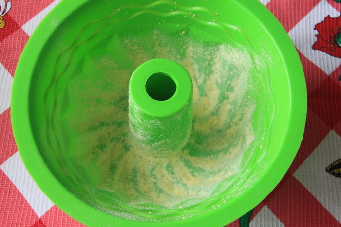 Бразильский кукурузный пирог с сыром (Bolo de Fubá Cremoso)