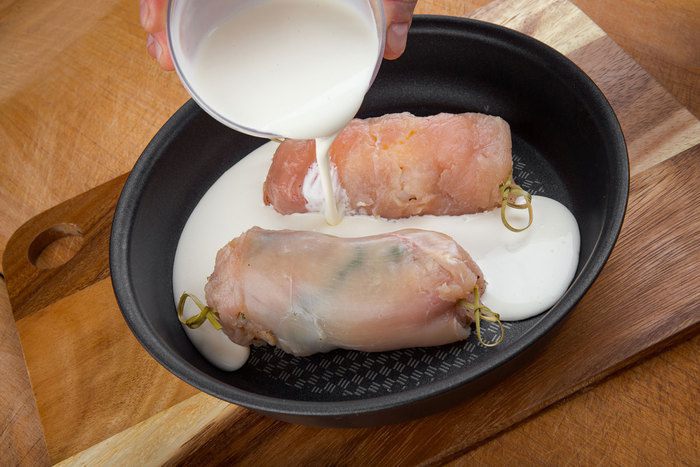 Куриная грудка, фаршированная креветками и сыром