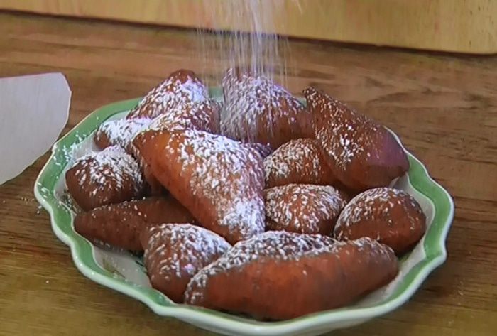 Фисташковые пончики