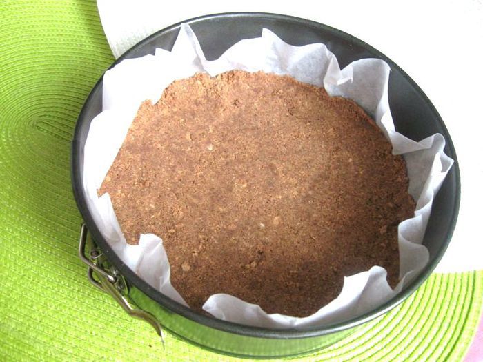 Шоколадно-лимонный чизкейк со вкусом горького миндаля