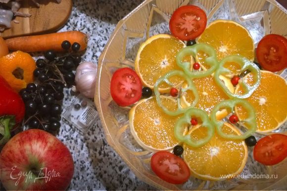 Праздничное заливное из утки с брусникой «Утиная история» 