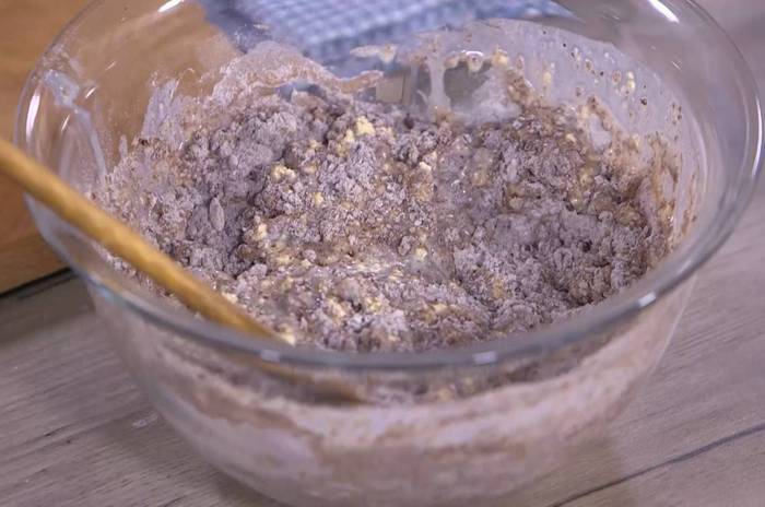 Ореховые маффины с шоколадной начинкой 