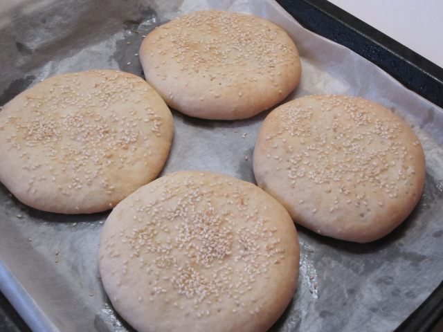 Постные лепешки с капустой