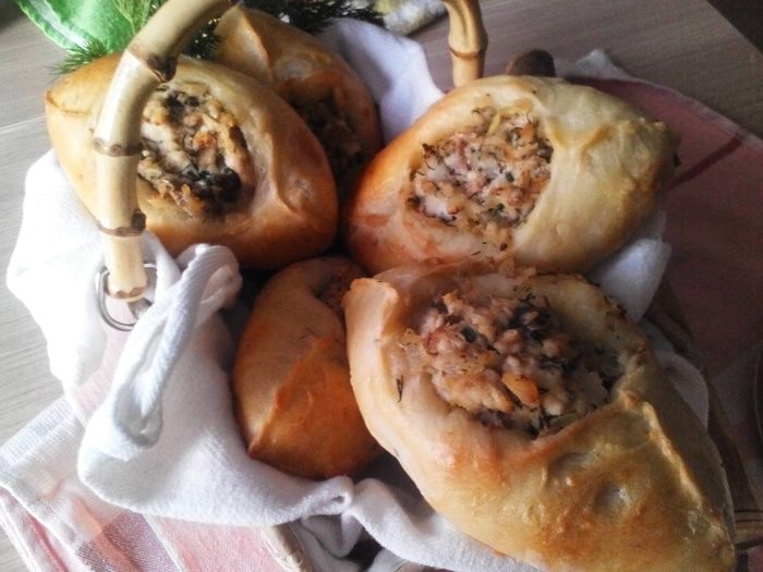 Расстегаи с омулем и муксуном