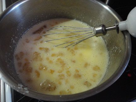 Творожник с орехами и изюмом