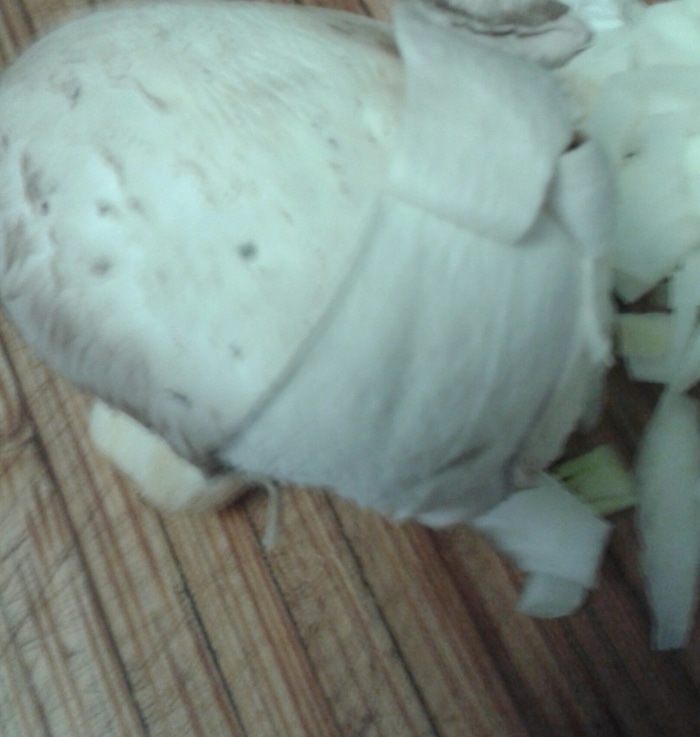 Жареный картофель с грибами