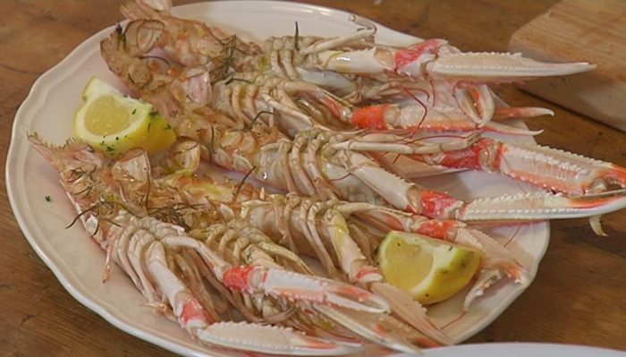 Лангустины с розмарином 