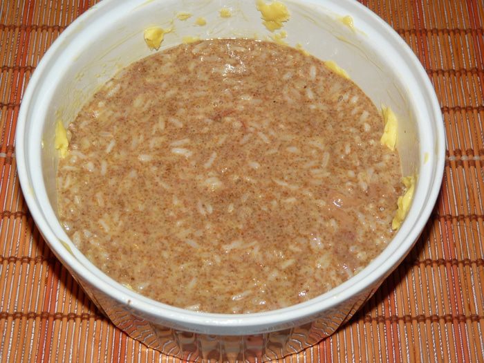 Двухслойный икорный пирог с рисом