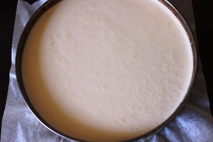 Маковый чизкейк под лимонно-сметанным топпингом