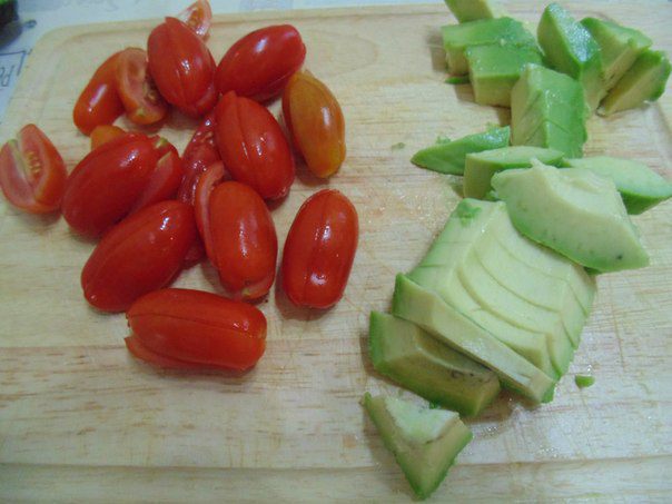 Теплый салат с куриной печенью