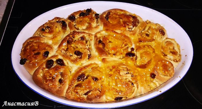 Дрожжевой пирог &amp;quot;Розетки&amp;quot; с абрикосовым вареньем