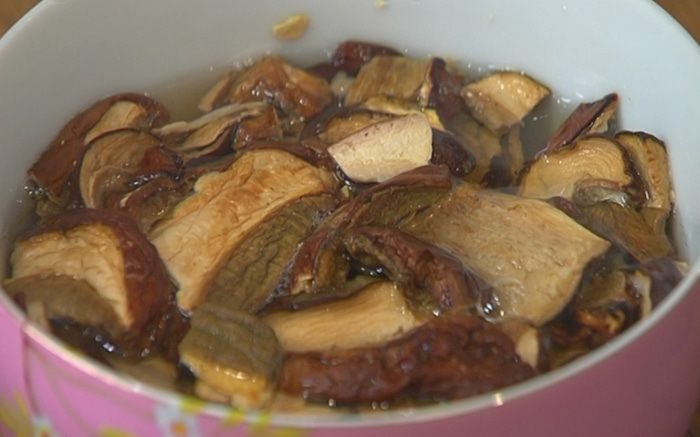 Пирожки из теста фило с рисом и грибами