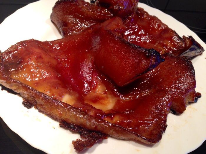 Свиное ухо в медовой глазури