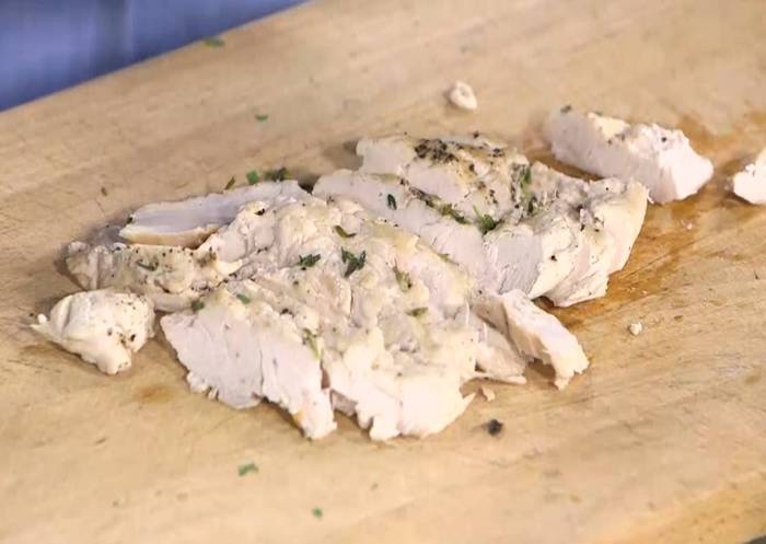Тортильи с курицей, овощами и домашним майонезом 