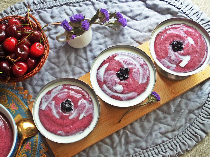 Черничный мусс под сливками