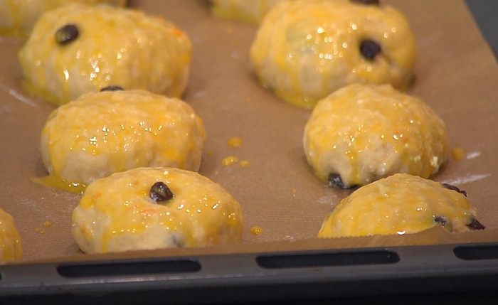 Пасхальные булочки с творогом