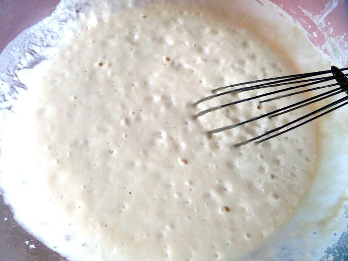 Дрожжевые блины с луково-сырной начинкой