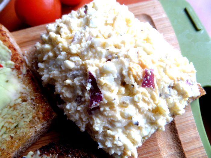 Бутерброды открытые с сырно-яичной начинкой