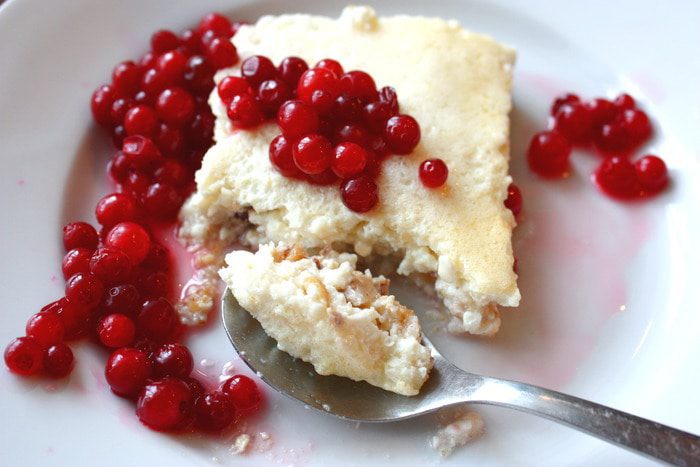 Воздушная творожная запеканка с орешками