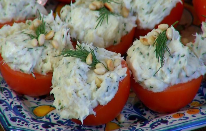 Помидоры, фаршированные треской и картофелем