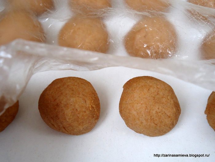 Глазированные пироги со щавелем