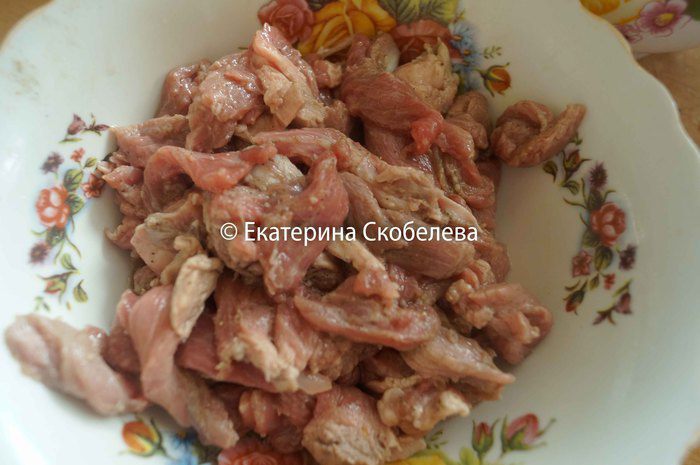 Закуска в лаваше с сочной говядиной и овощами