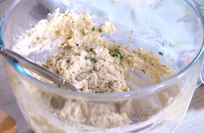 Цукини, фаршированные муссом из артишоков 