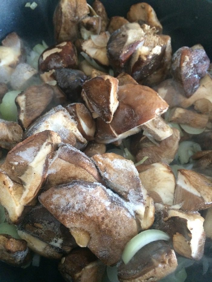 Грибной гуляш