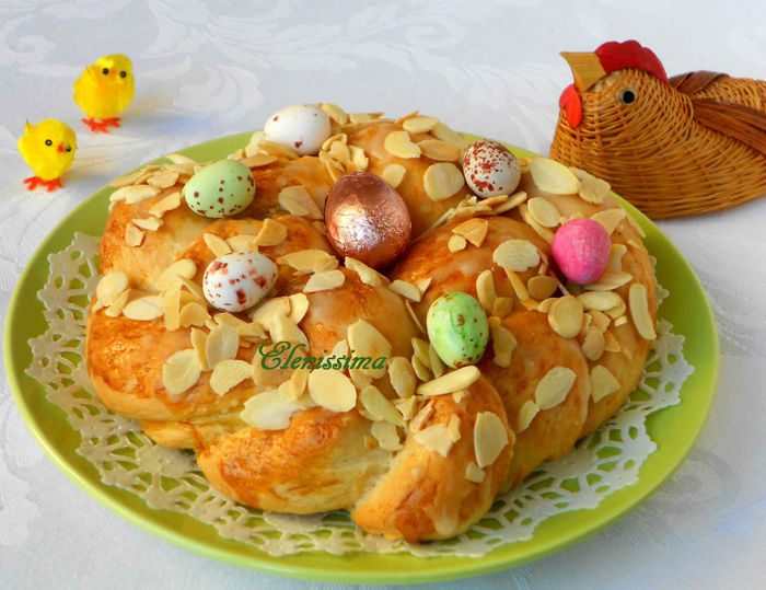 Кулич плетеный