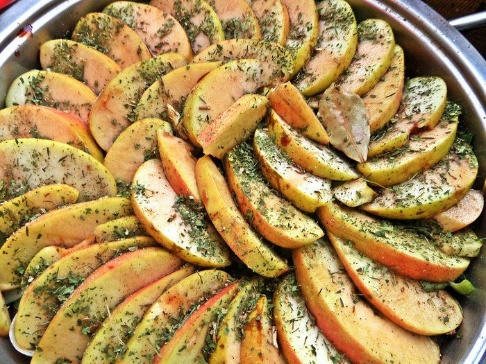Капуста под яблоками