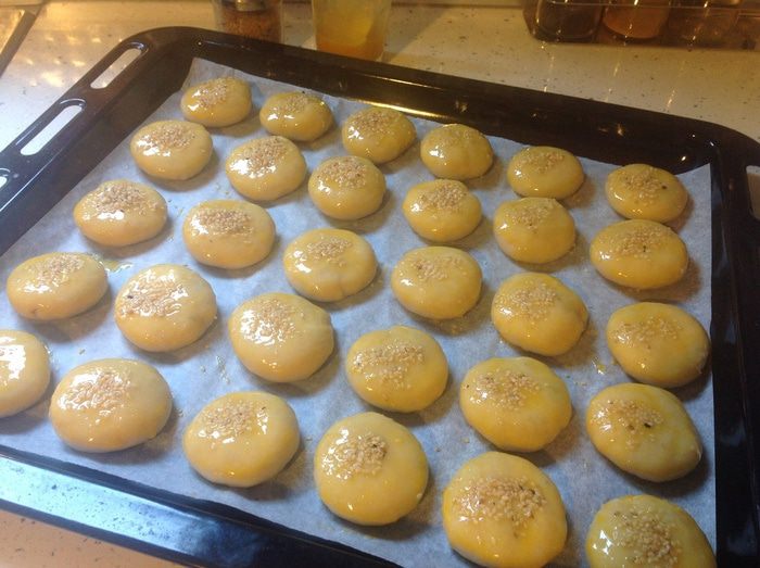 Маленькие булочки с начинкой (Poğaça)