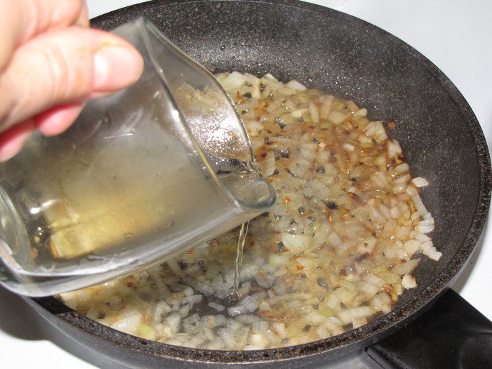 Томатно-сливочный дип с креветками